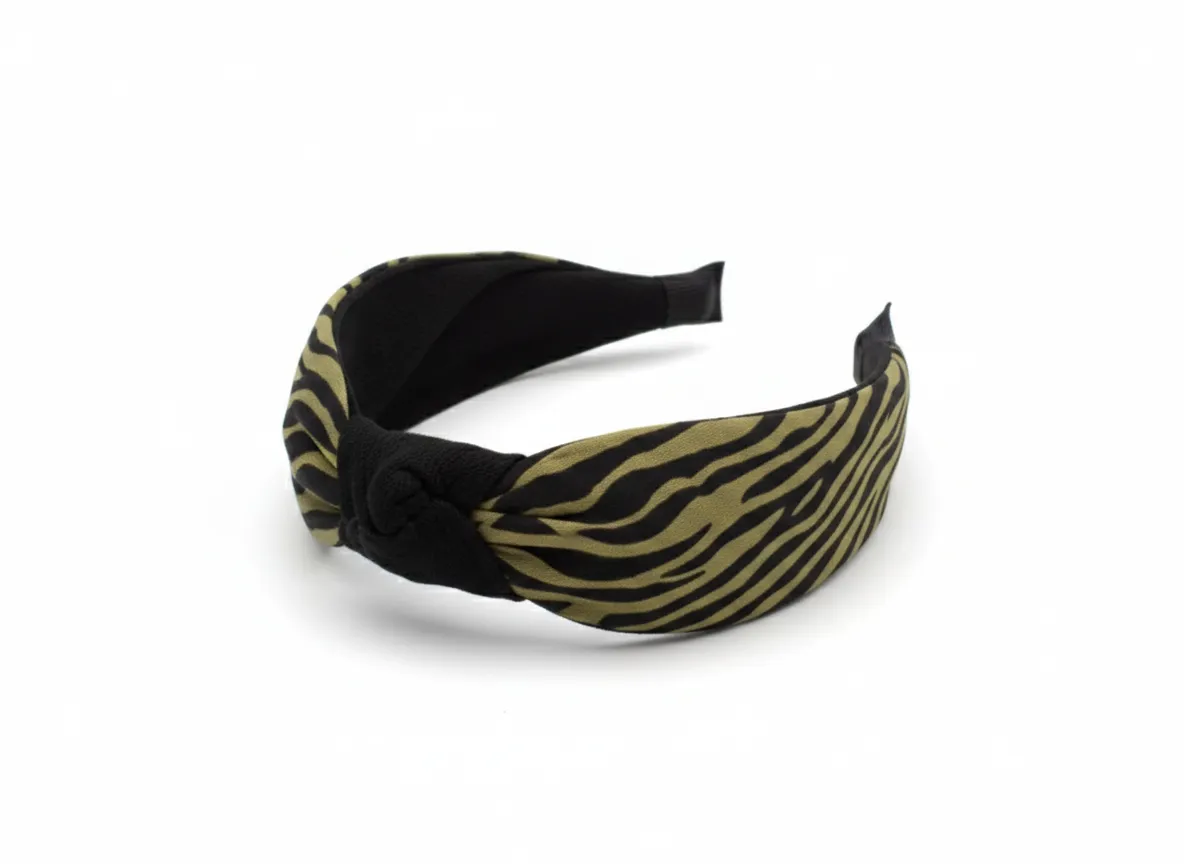 Proizvod Elegantan rajf za kosu sa zebra uzorkom – Chic modni detalj