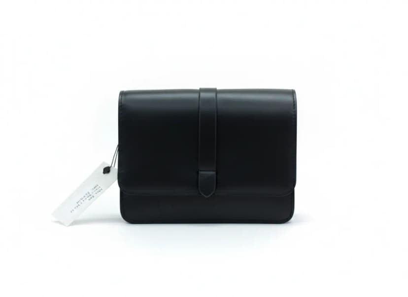 Elegantna crna ženska torbica – Bezvremenski dizajn za svaku priliku